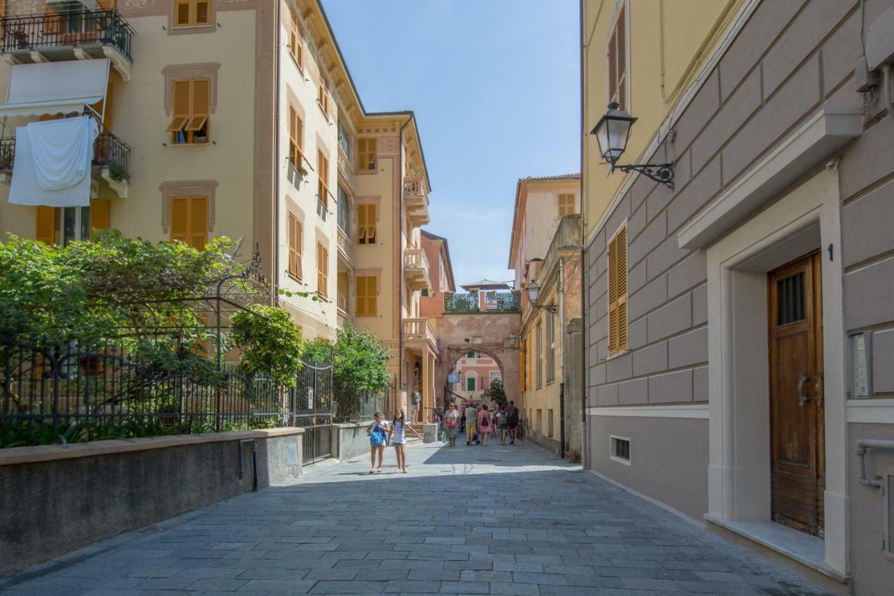 La Terrazza Panzió Varazze Kültér fotó