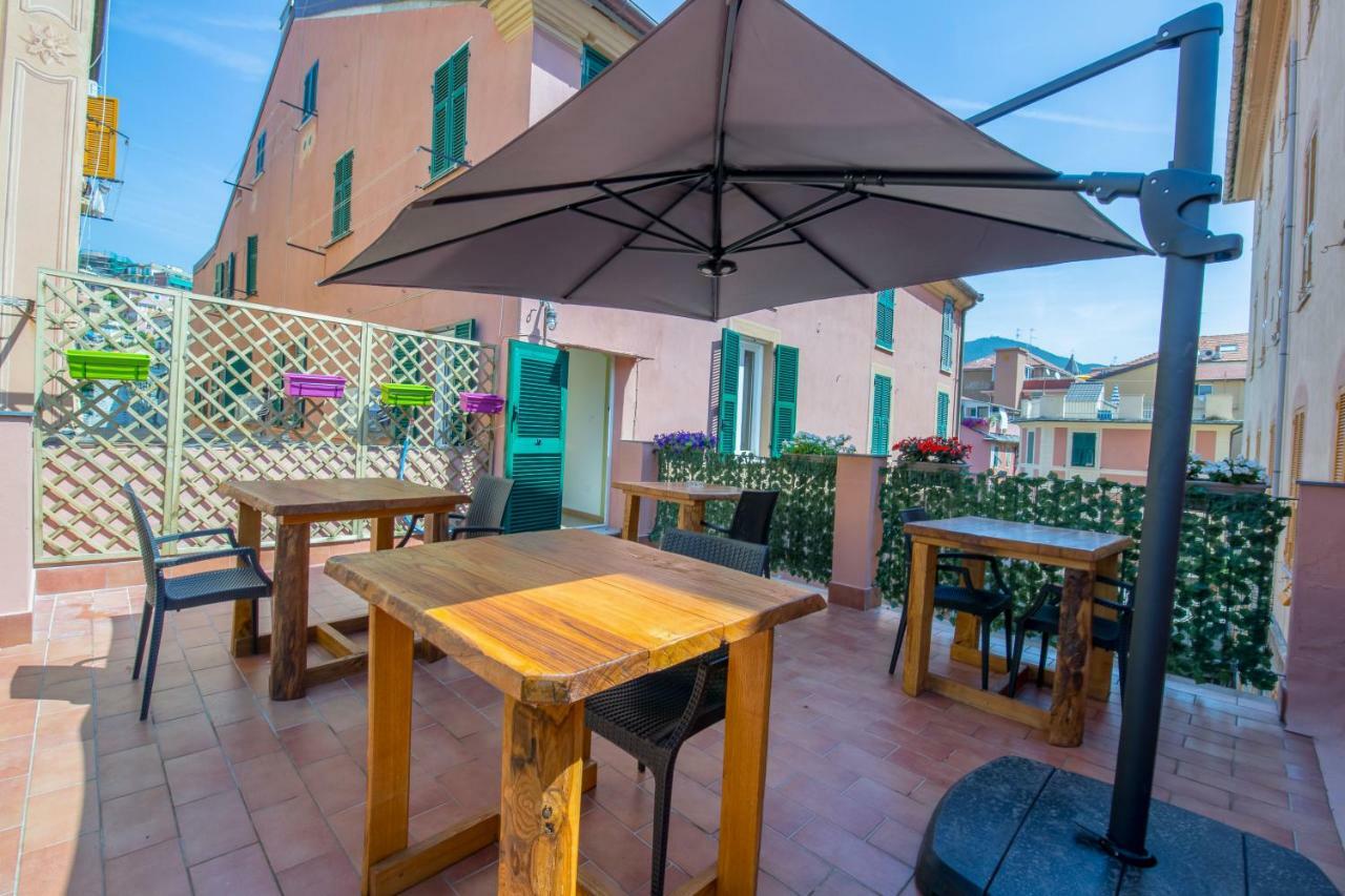 La Terrazza Panzió Varazze Kültér fotó